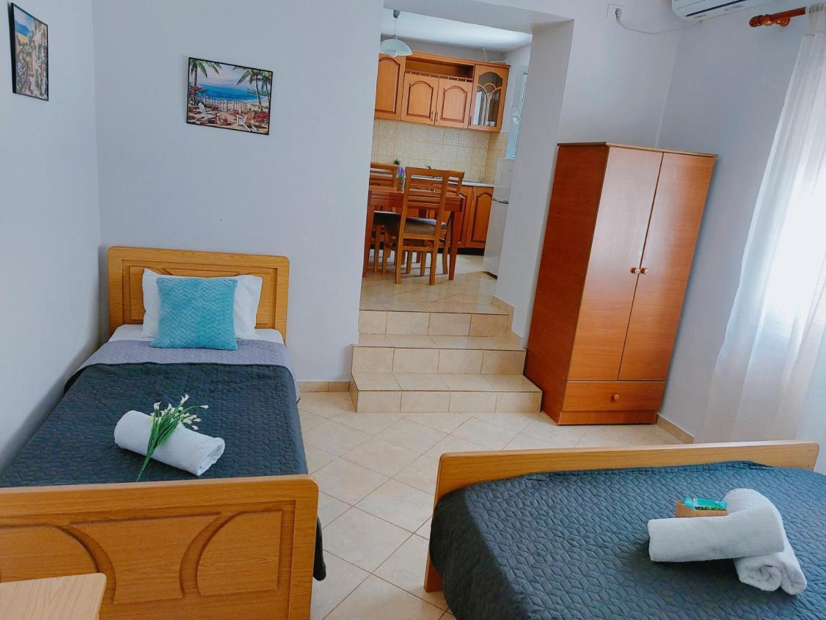 Orange Guest House Dhërmi Dış mekan fotoğraf